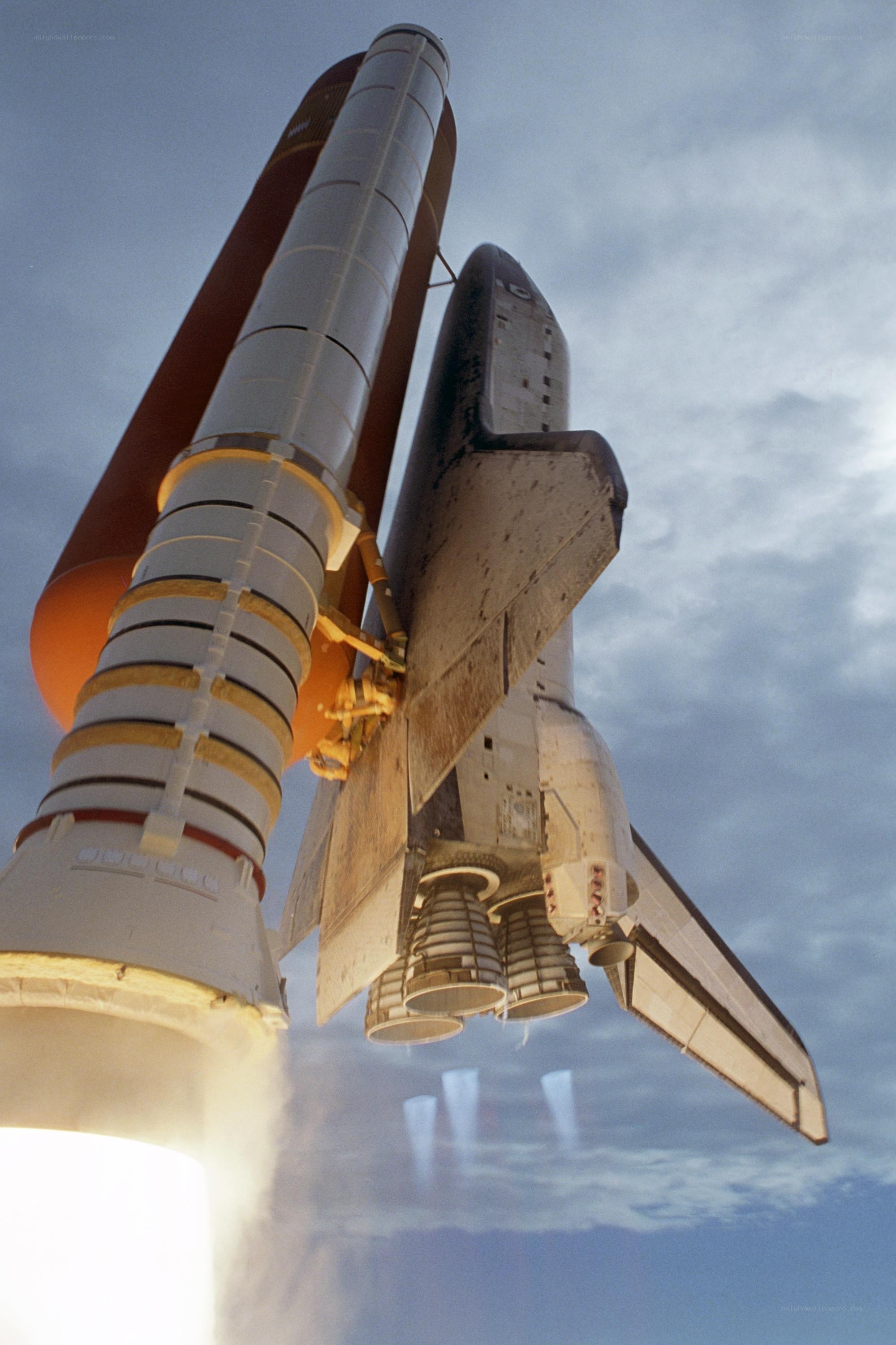 Space shuttle launch