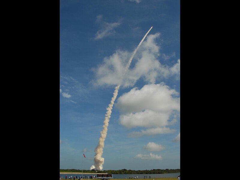 Space shuttle launch