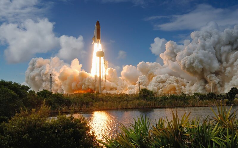 Space shuttle launch