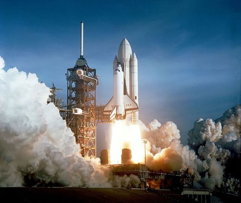 Space Shuttle Launch — Blue, Dramatic, Afternoon, Photograph, Rocket