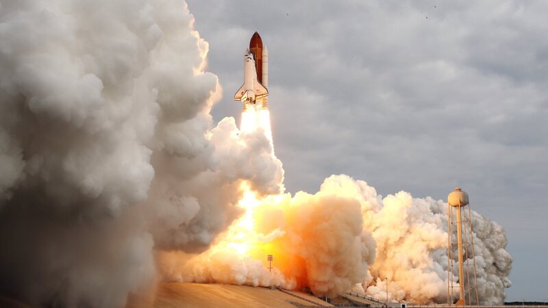 Space Shuttle Launch — White, Dramatic, Afternoon, Photograph, Smoke, Flame
