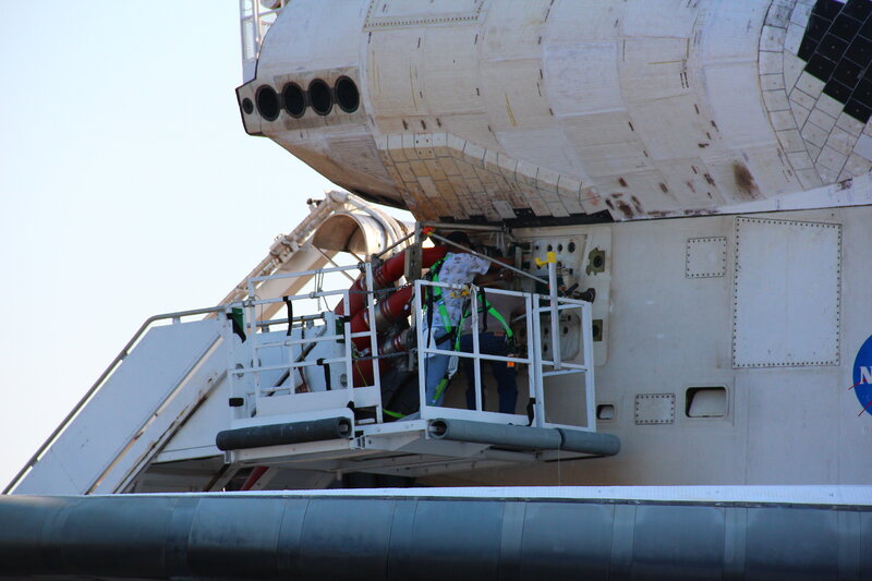 Space shuttle maintenance