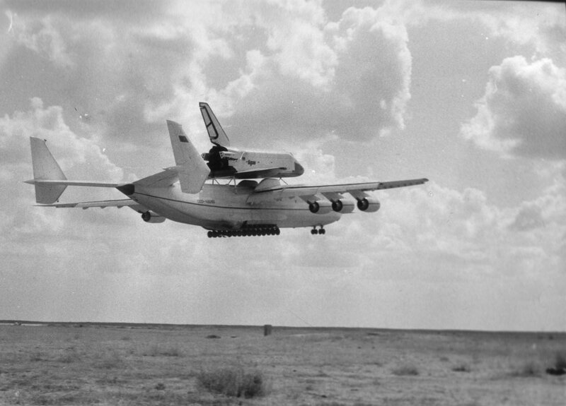 Space Shuttle on Aircraft — Black