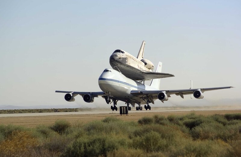 Space shuttle on Boeing 747
