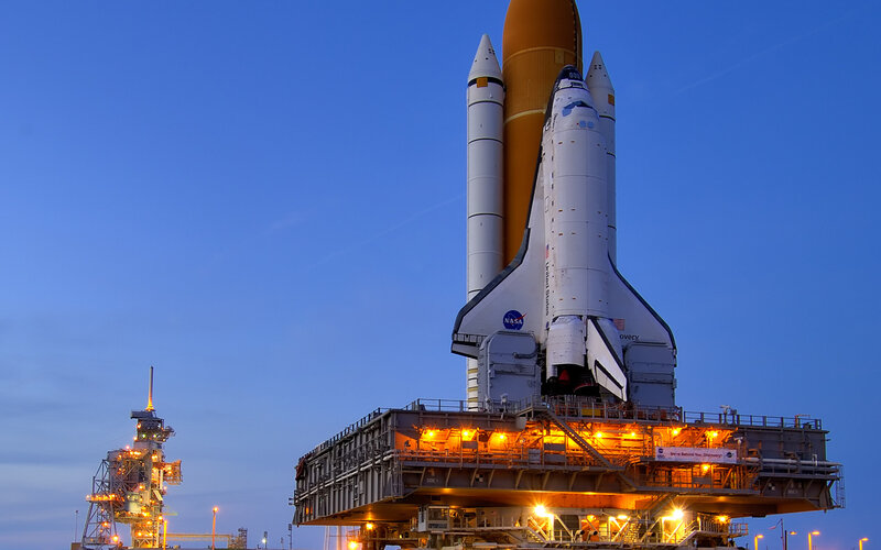 Space shuttle on launch pad