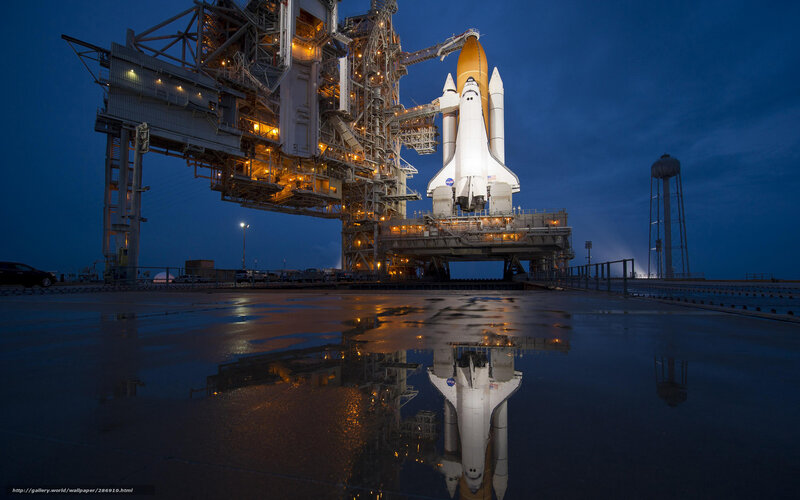 Space shuttle on launch pad