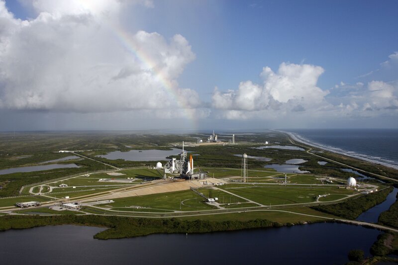 Space Shuttle on Launch Pad — Blue, Serene