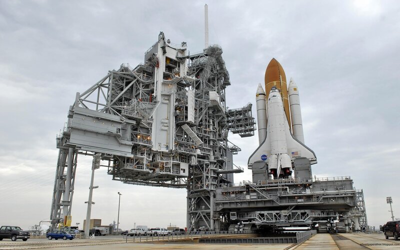 Space Shuttle on Launch Pad — Gray