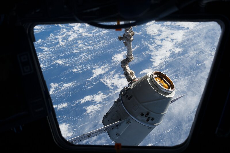 Spacecraft docking with ISS