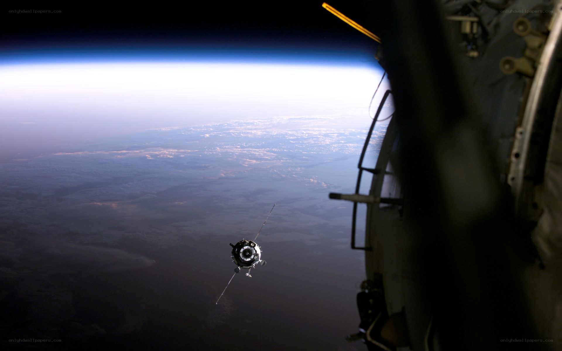 Spacecraft docking with space station