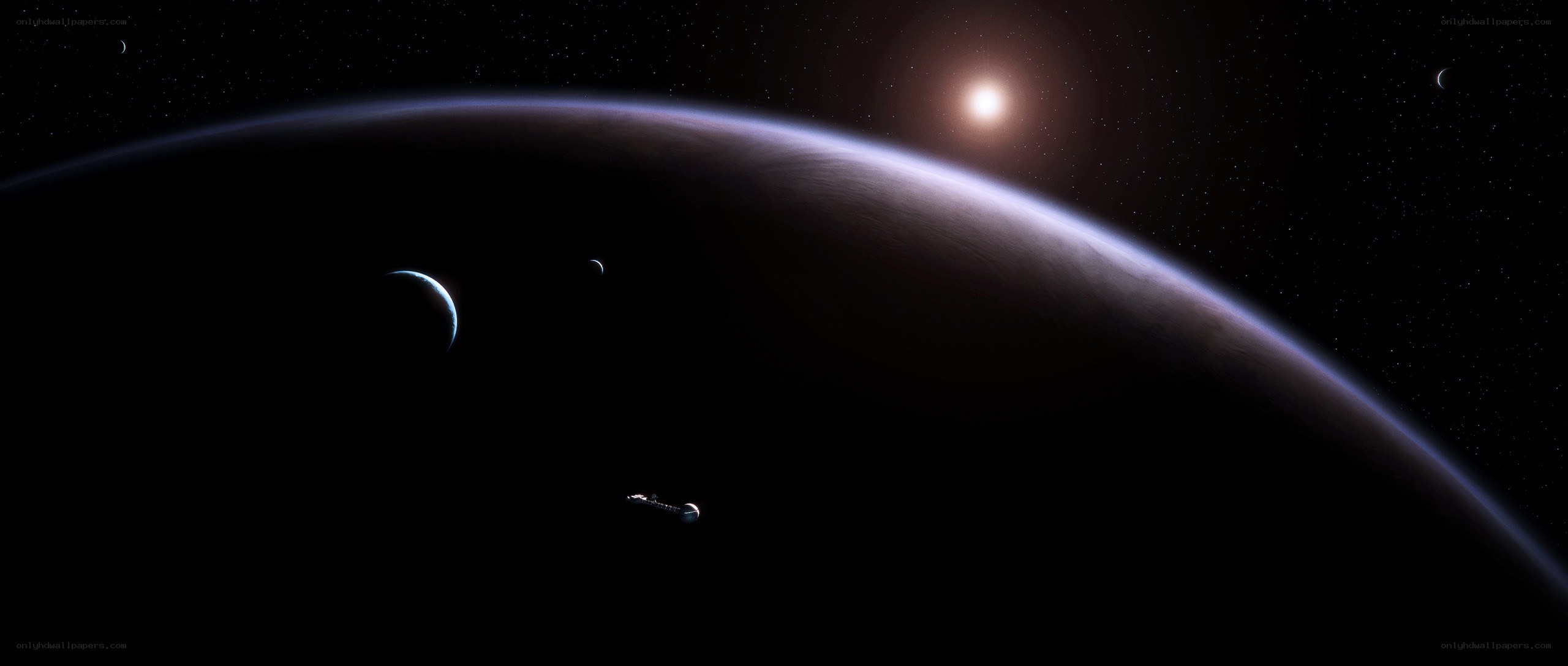 Spacecraft near alien planet