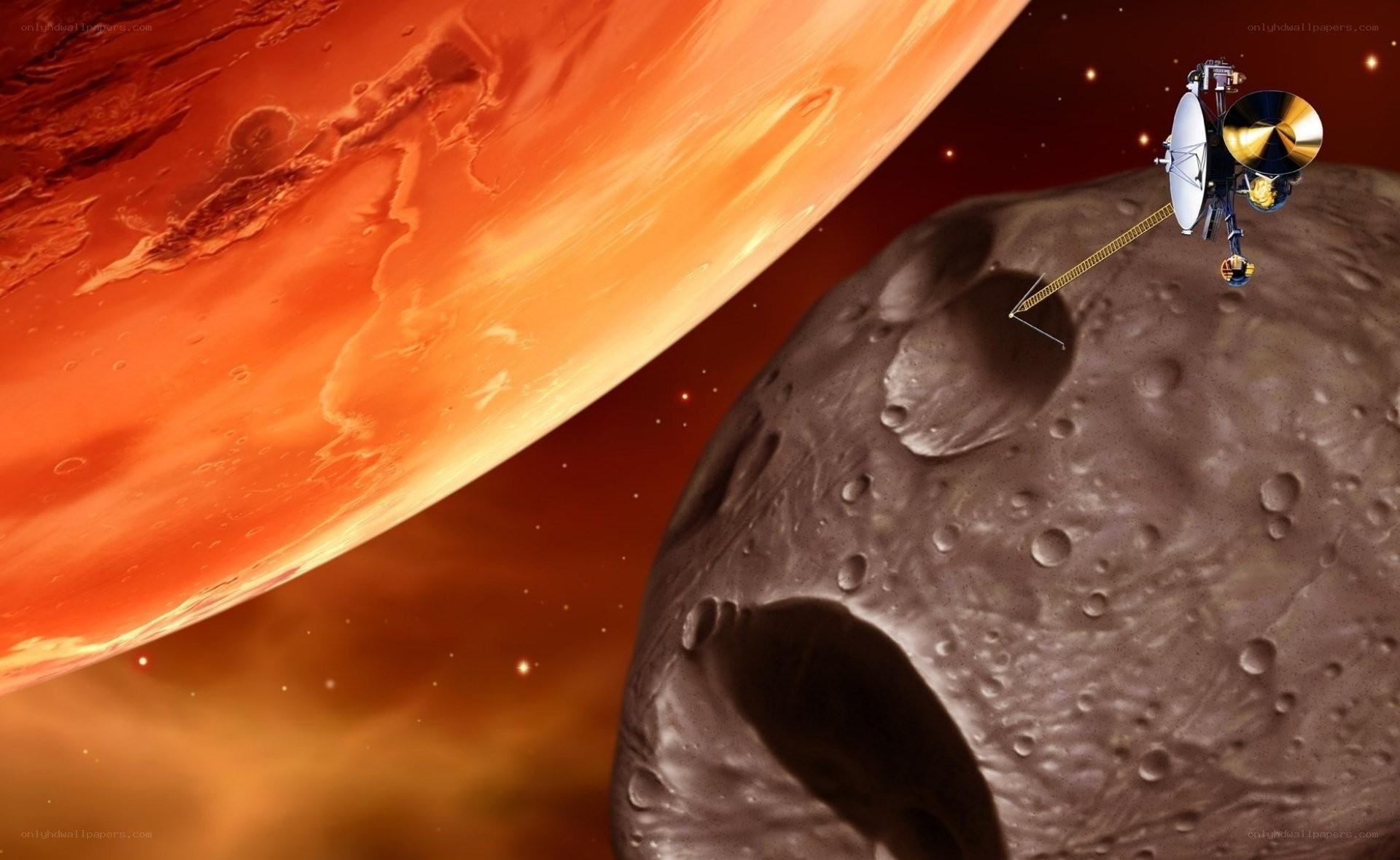 spacecraft near mars moon