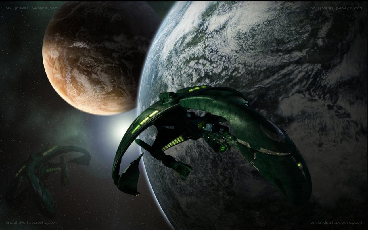 spaceships near alien planets