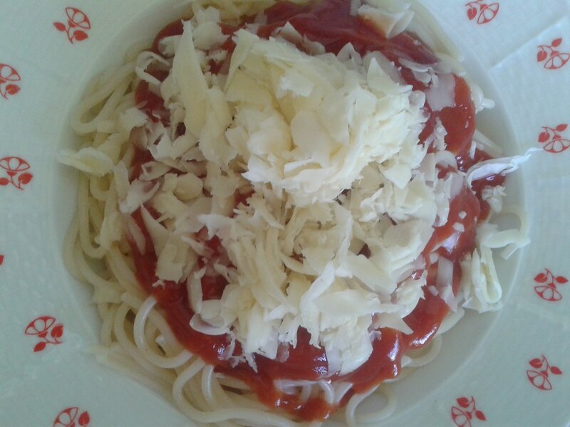 Spaghetti with Sauce and Cheese