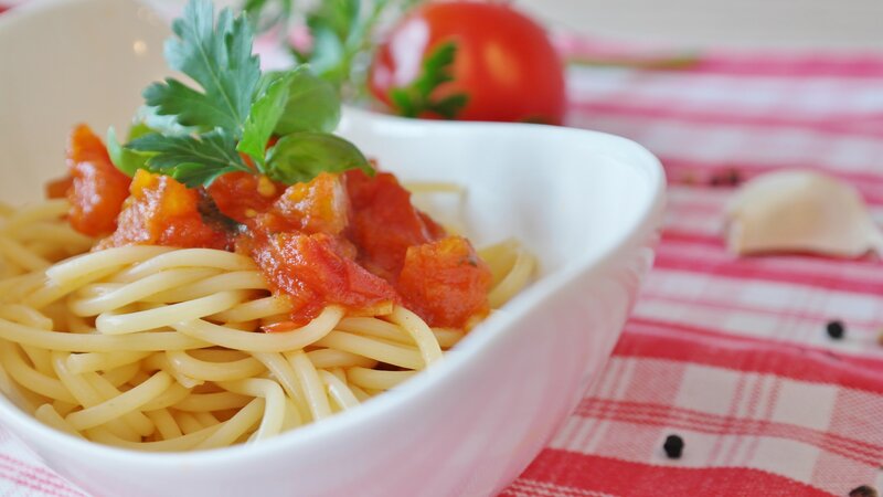 Spaghetti with Tomato Sauce — Red, Appetizing, Photograph