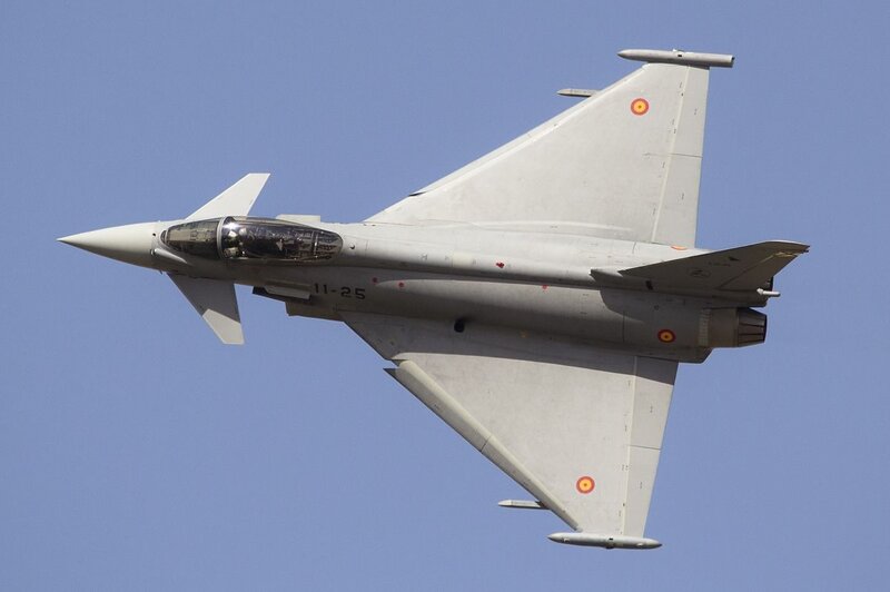 Spanish Air Force Jet — Gray, Calm