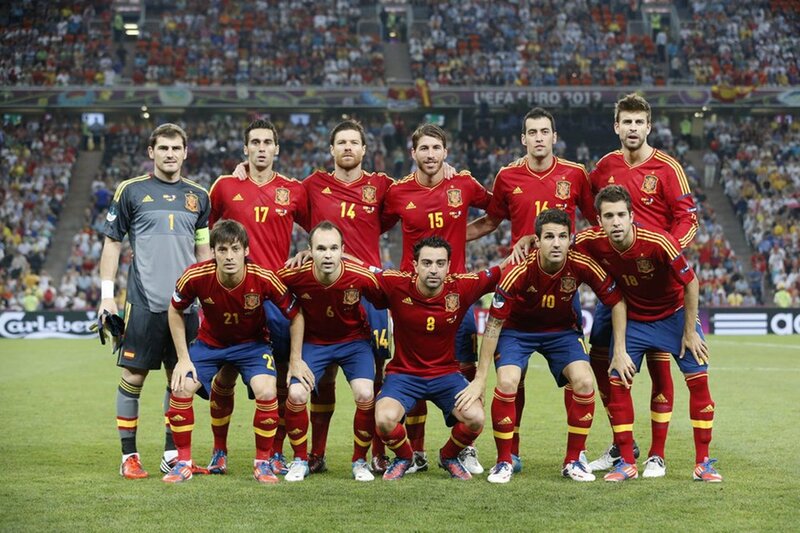 Spanish Football Team — Red, Formal