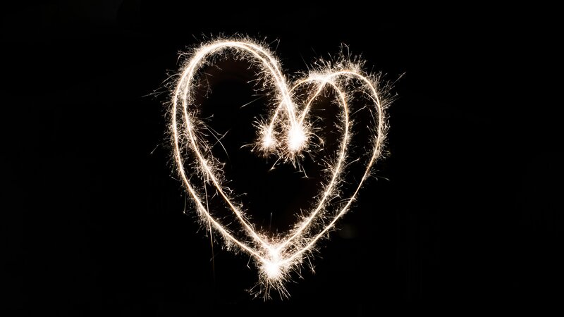 Sparkler Heart Shape — White