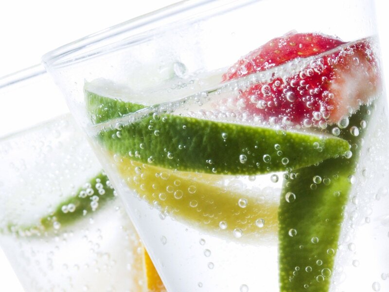 Sparkling Drink with Fruit — Green