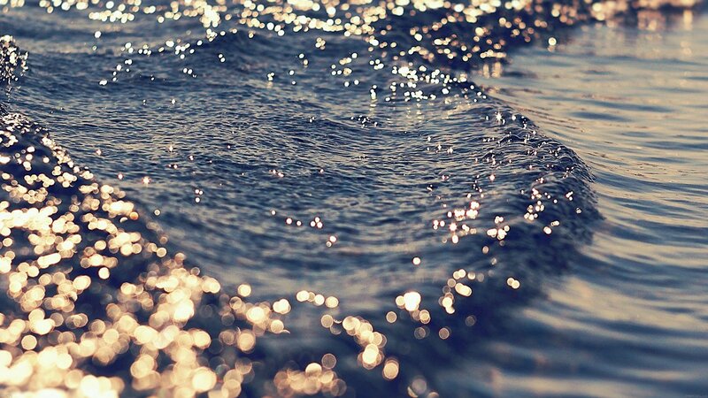 Sparkling Ocean Waves