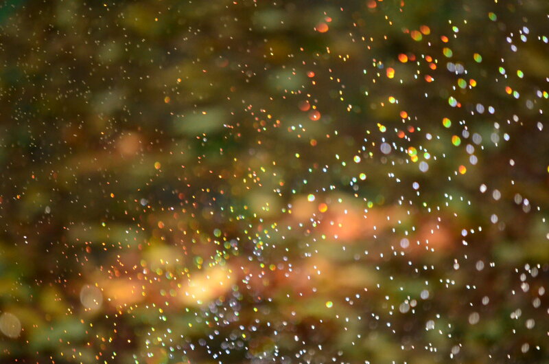 Sparkling Particles in Air