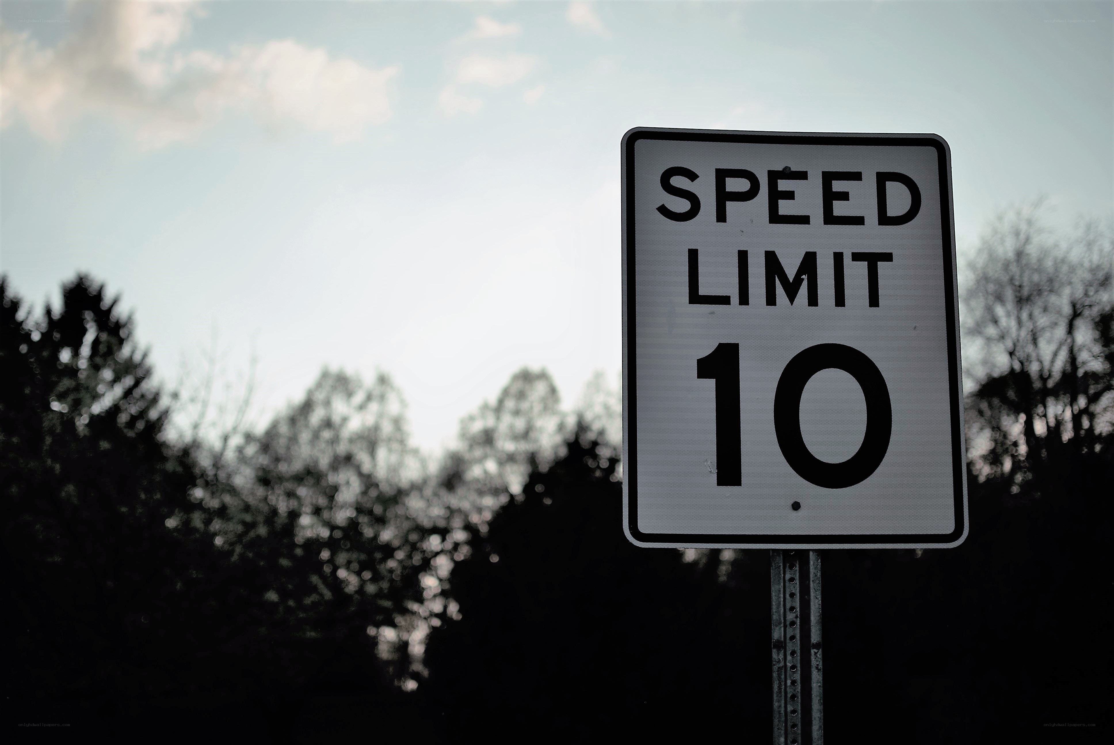 Speed limit sign showing 10