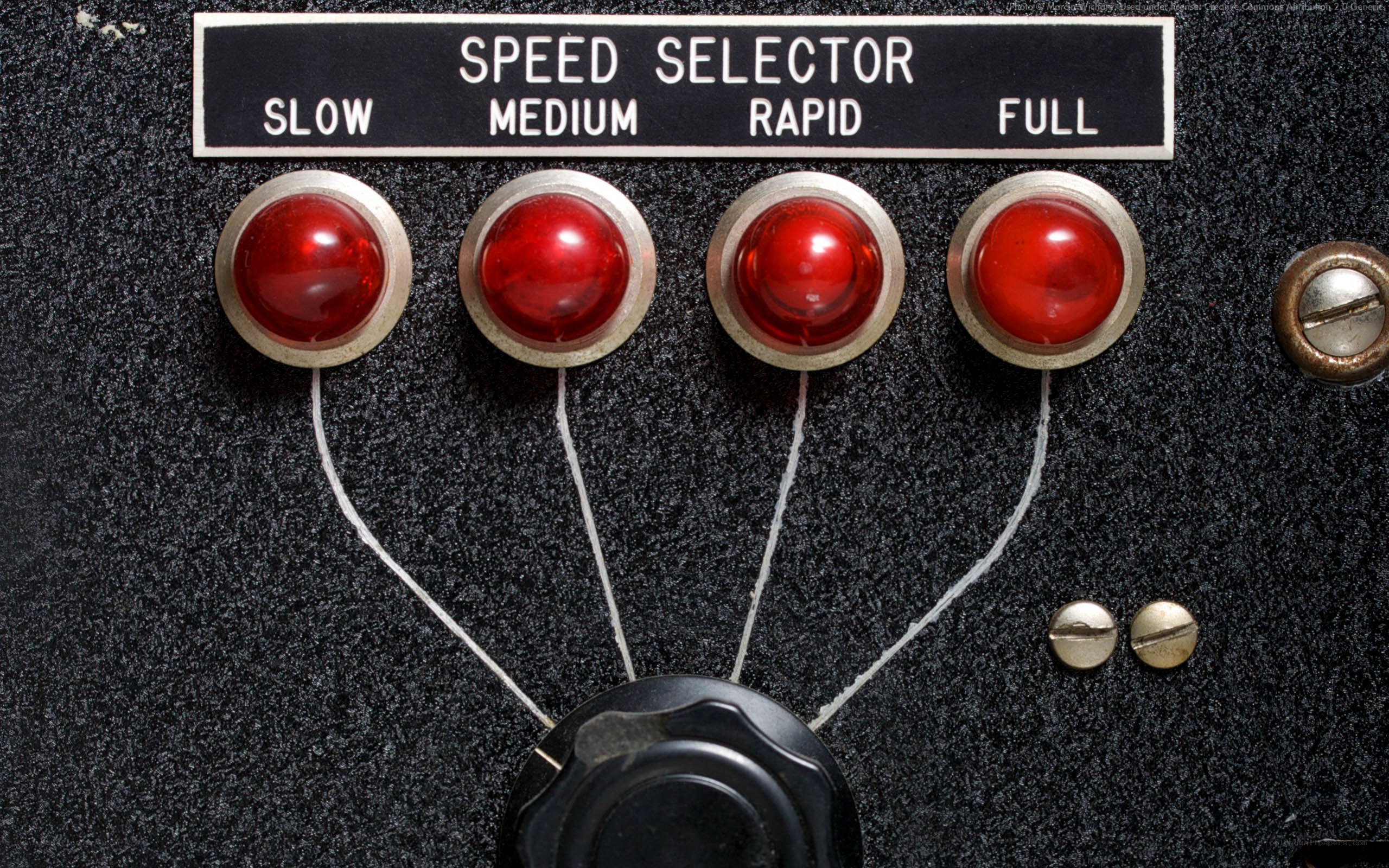 Speed selector control panel