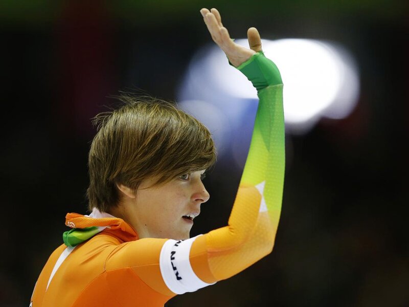Speed Skater Waving
