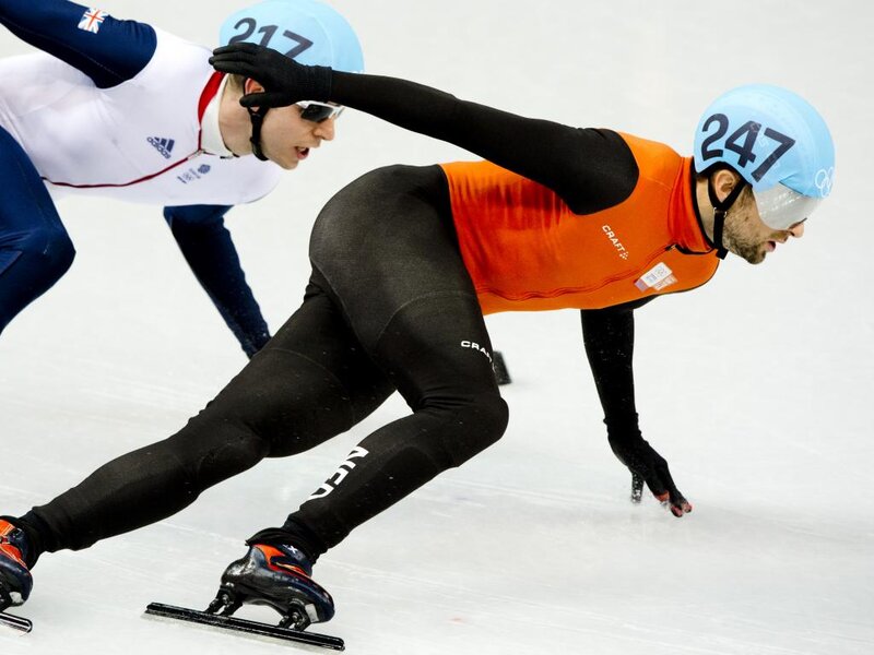 Speed Skaters on Ice — Black