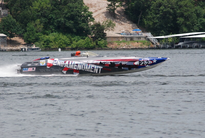 Speedboat on Water — Gray, Dynamic