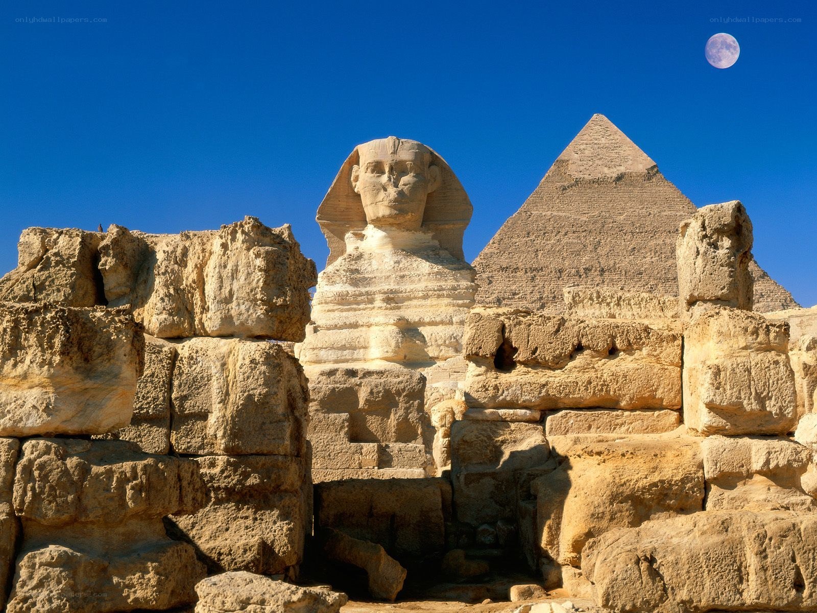Sphinx and pyramid at Giza