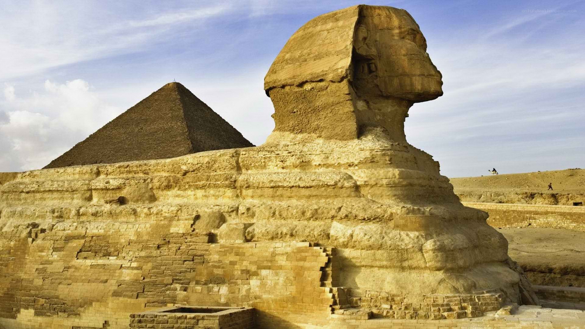 Sphinx and pyramid at Giza