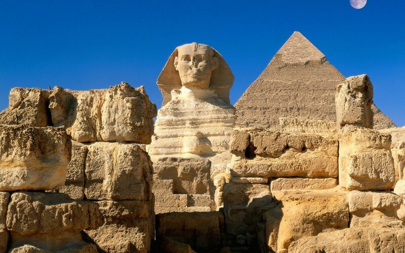Sphinx and Pyramid — Blue, Dramatic