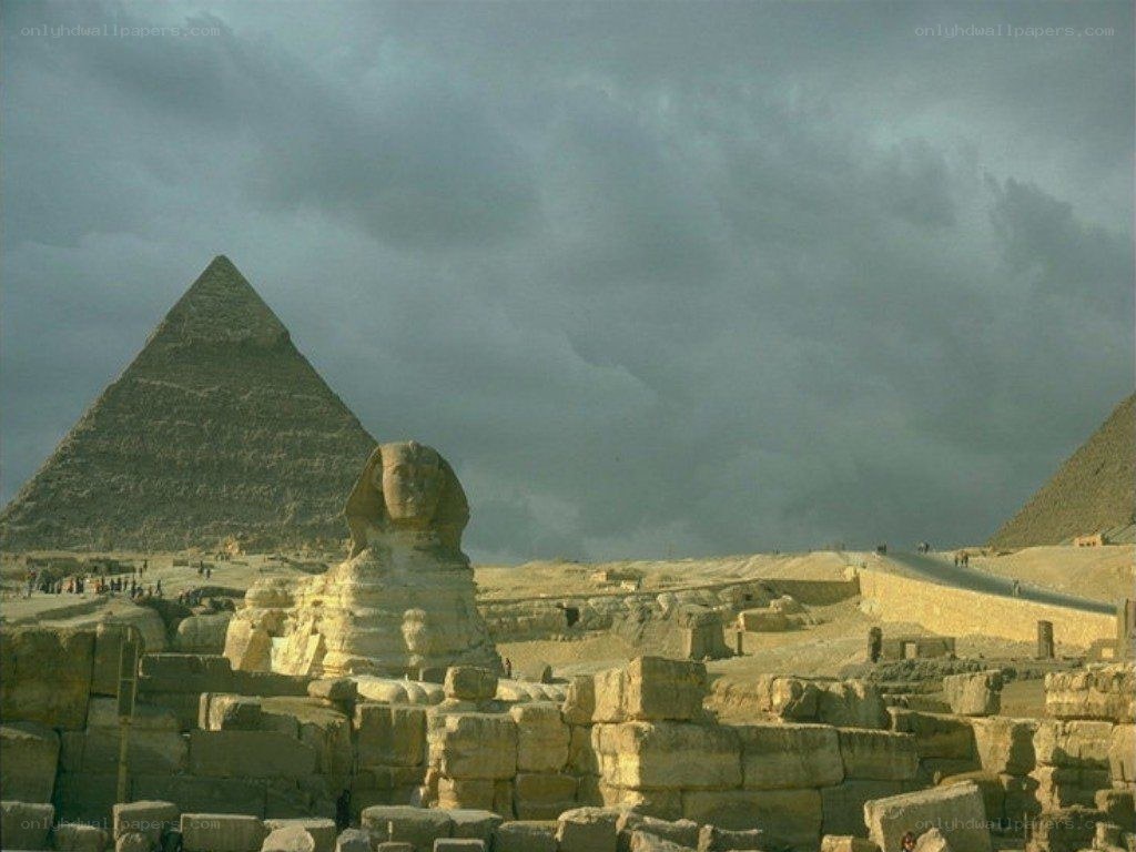 Sphinx and pyramids at Giza
