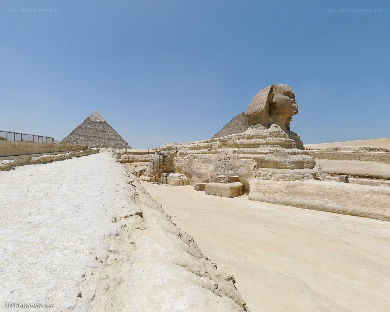 Sphinx and pyramids at Giza