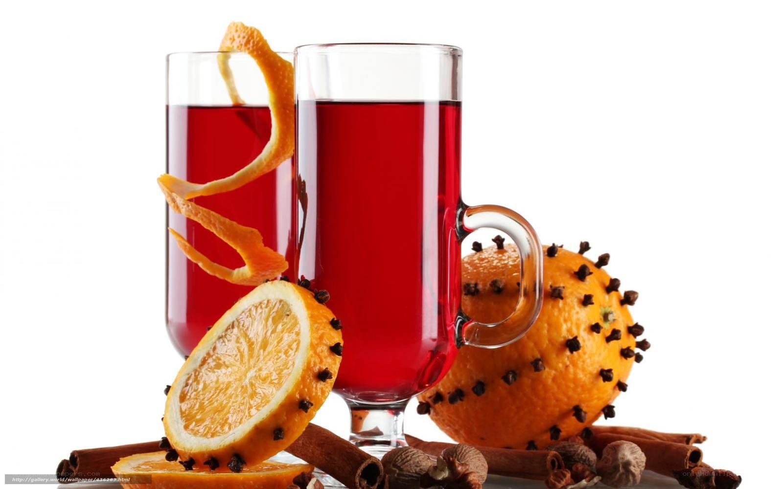 Spiced orange drink with cloves