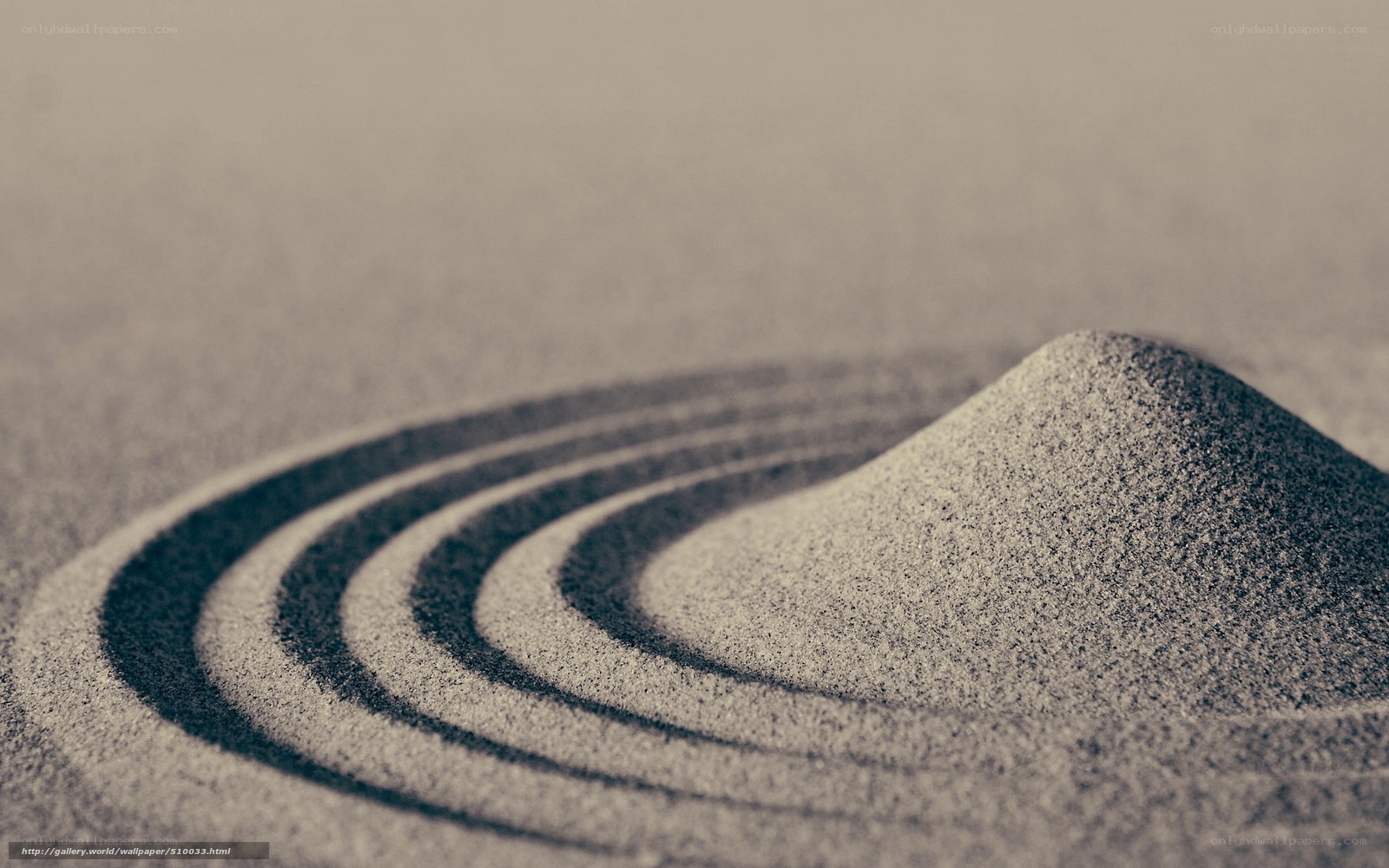 Spiral sand pattern