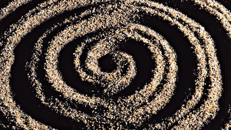 Spiral sand pattern