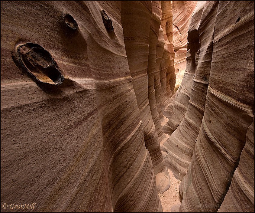 Spiral sandstone formations