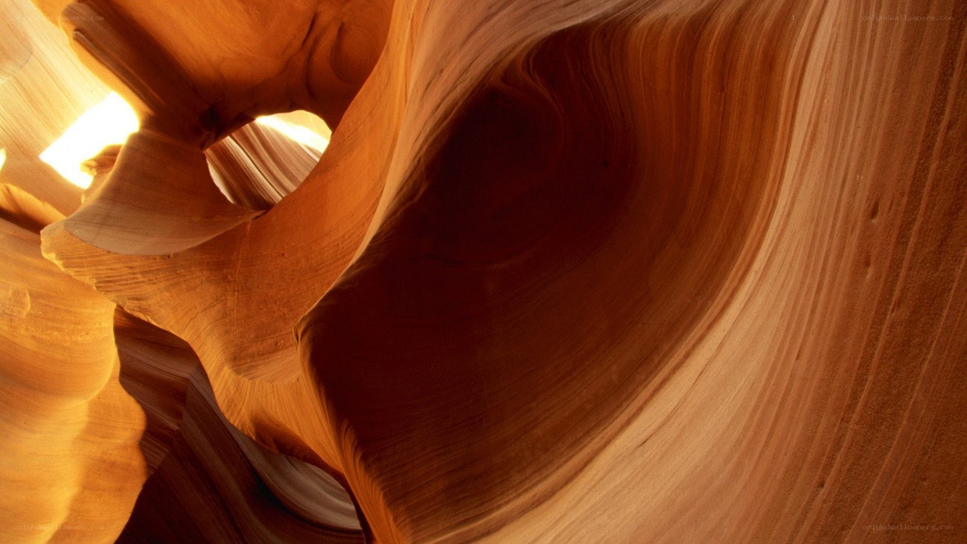 Spiral sandstone formations