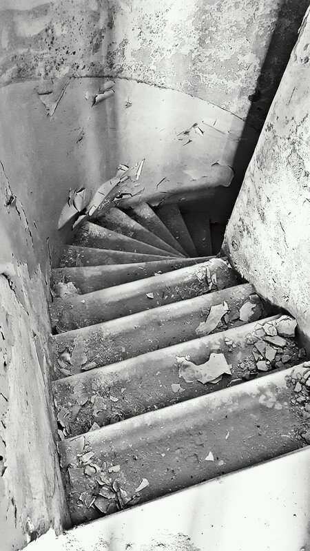 Spiral Staircase in Ruin — Black