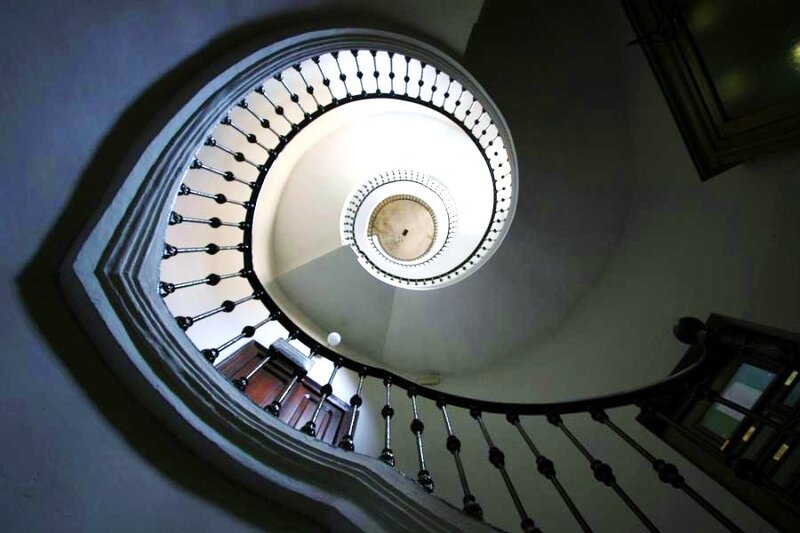 Spiral Staircase — White