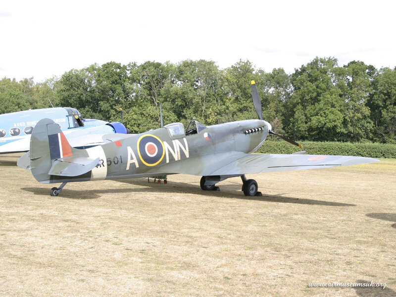 Spitfire Aircraft — Green