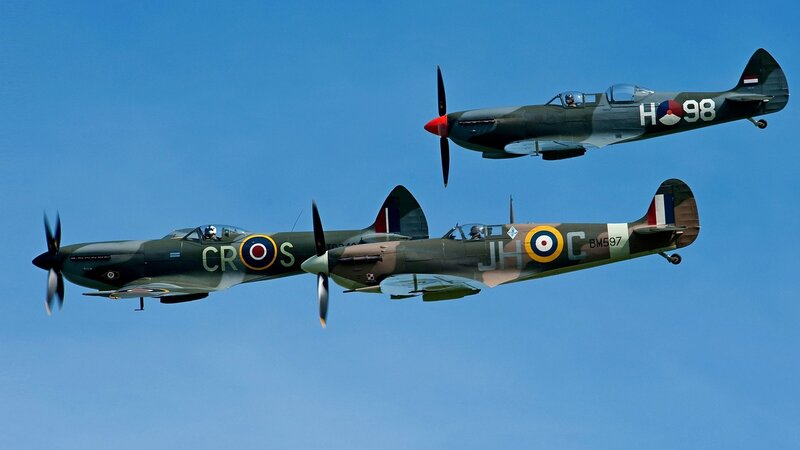 Spitfire fighter planes in formation