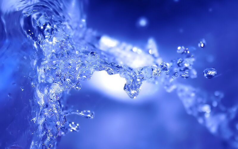 Splashing Water Droplets — Blue, Dynamic, Photograph, Bubbles