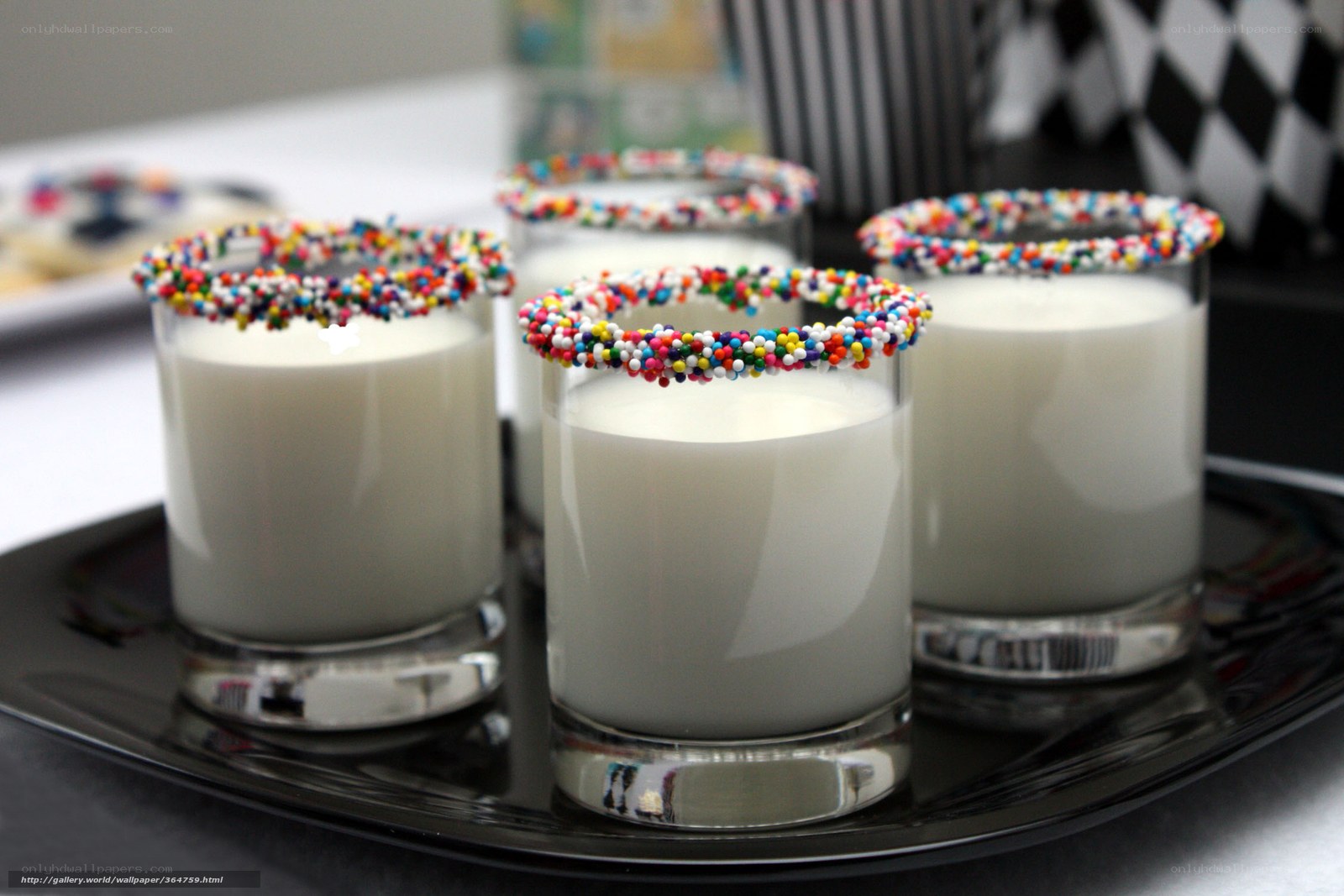 sprinkled drink glasses on tray