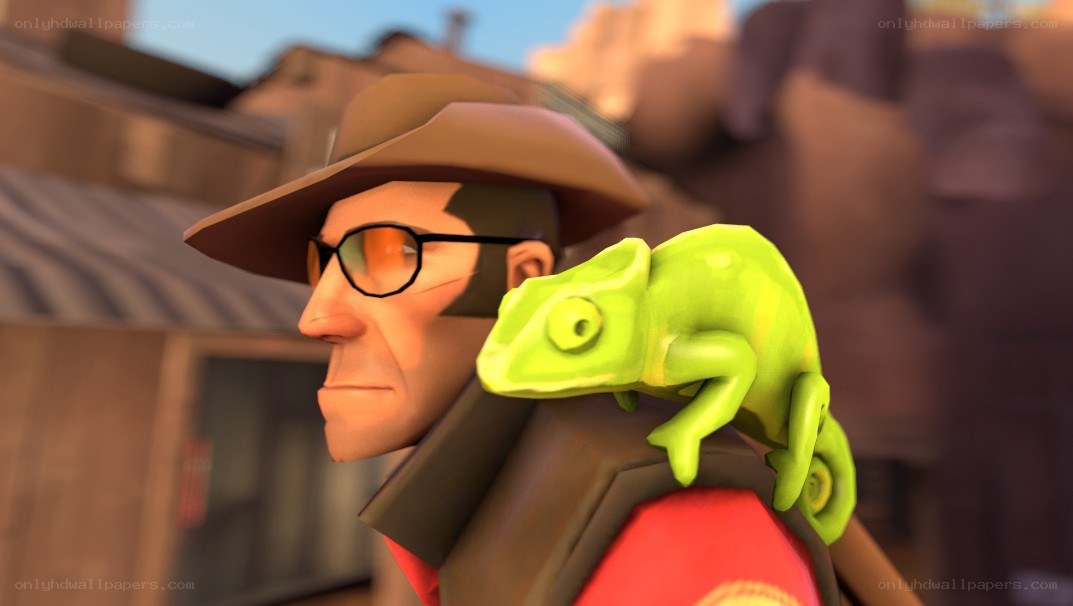 spy with chameleon on shoulder