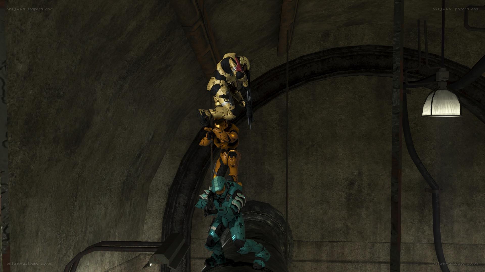 squad climbing tunnel