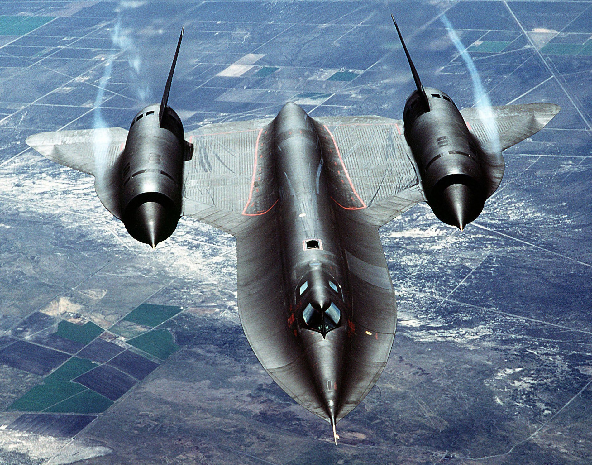 SR-71 Blackbird in flight