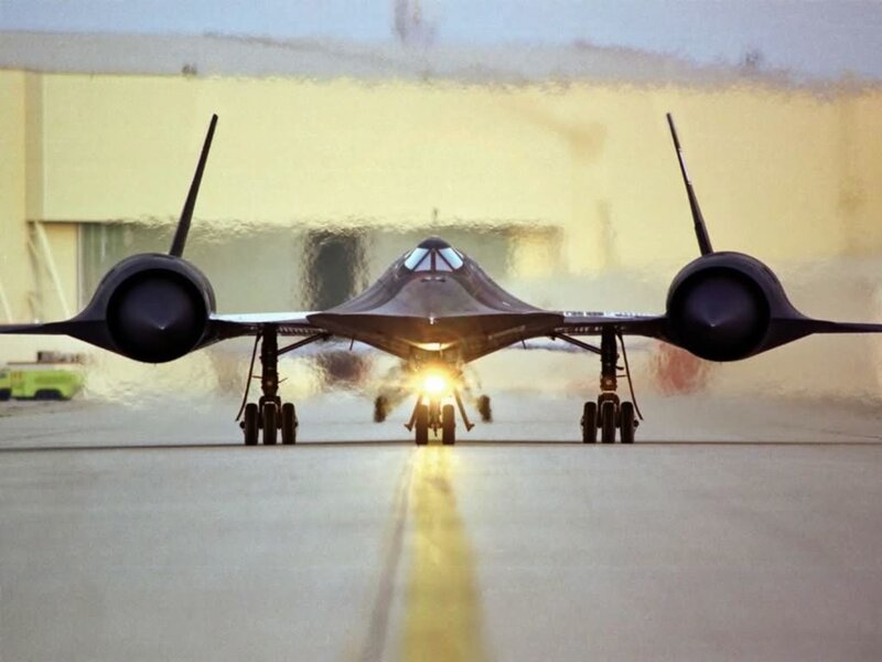 SR-71 Blackbird on runway